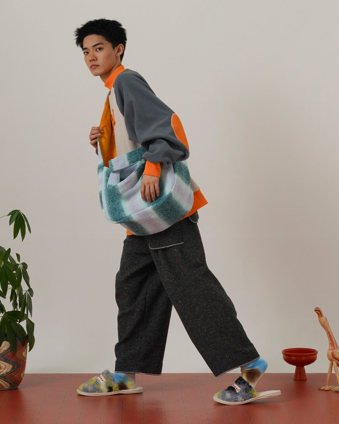 TIE DYE SHOULDER TOTE