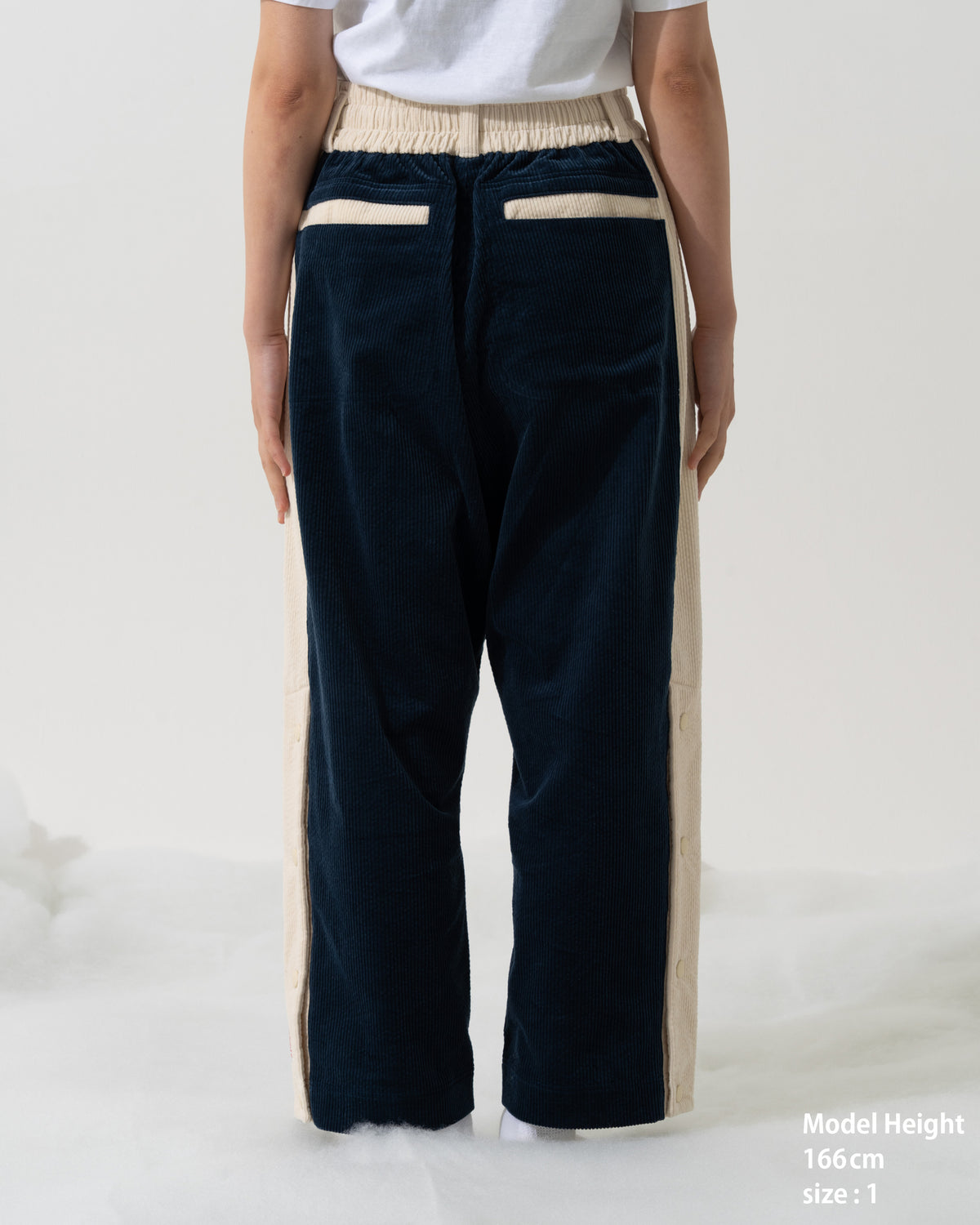 SNAP CORDUROY PANTS / amber & ivory