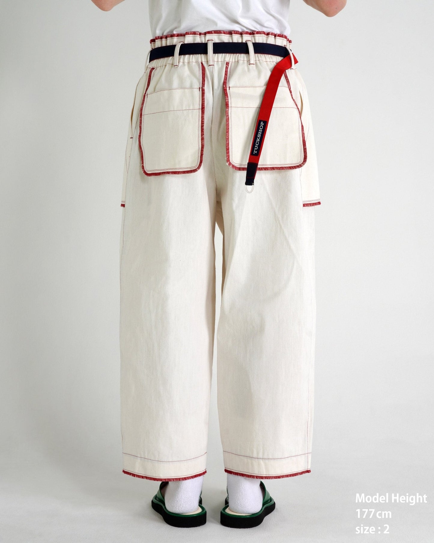 OUT POCKET JEANS - TUCKSHOP