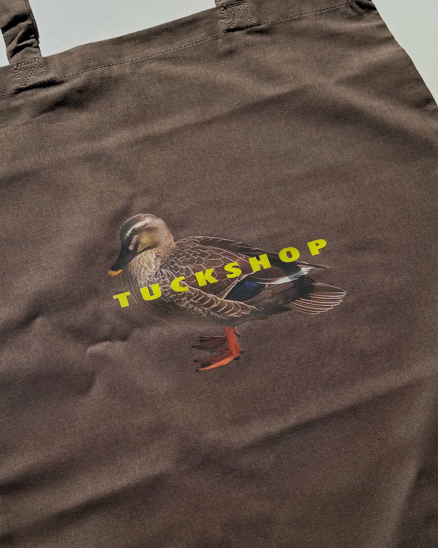 GIFT WRAPPING HOLIDAY DUCK WRAP TOTE