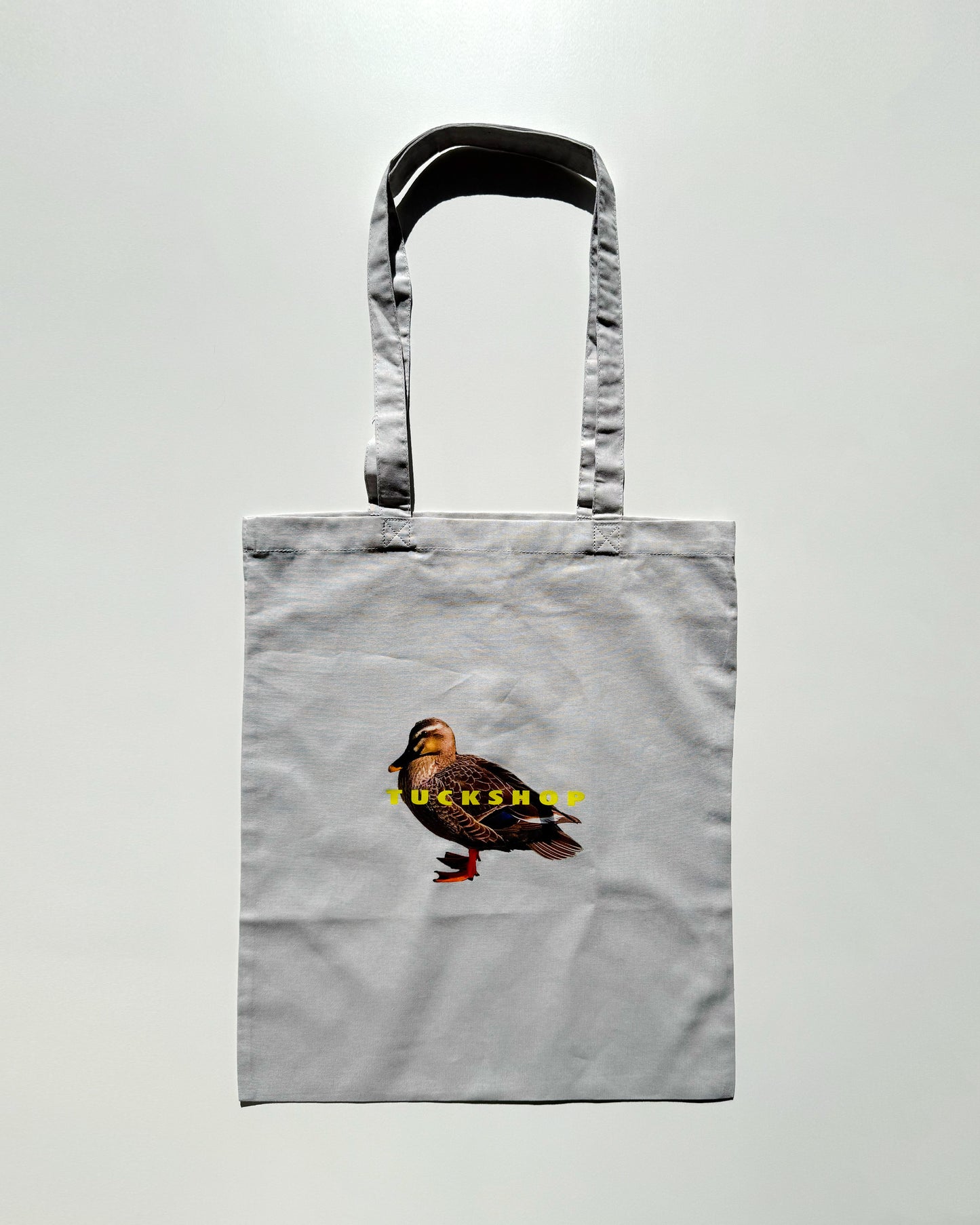 GIFT WRAPPING HOLIDAY DUCK WRAP TOTE