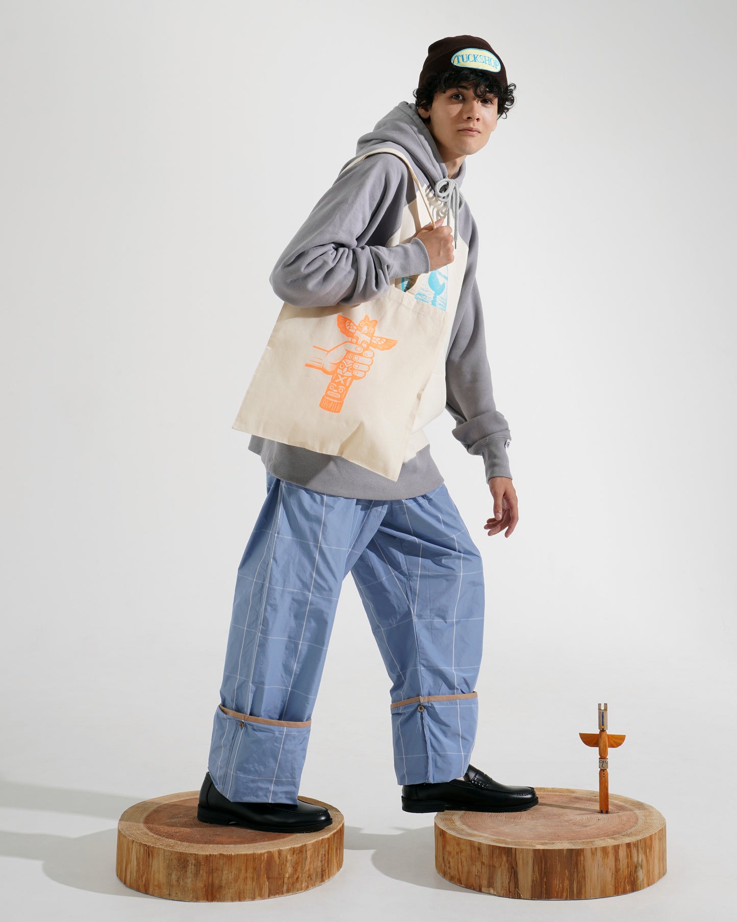 VALLEY POLE / orange-01