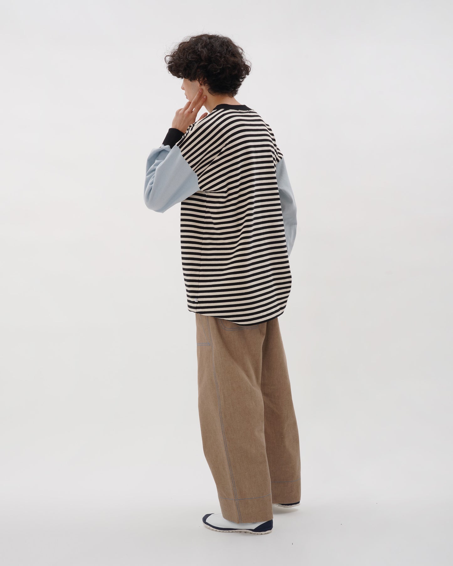 BORDER LONG SLEEVE CUT SEW
