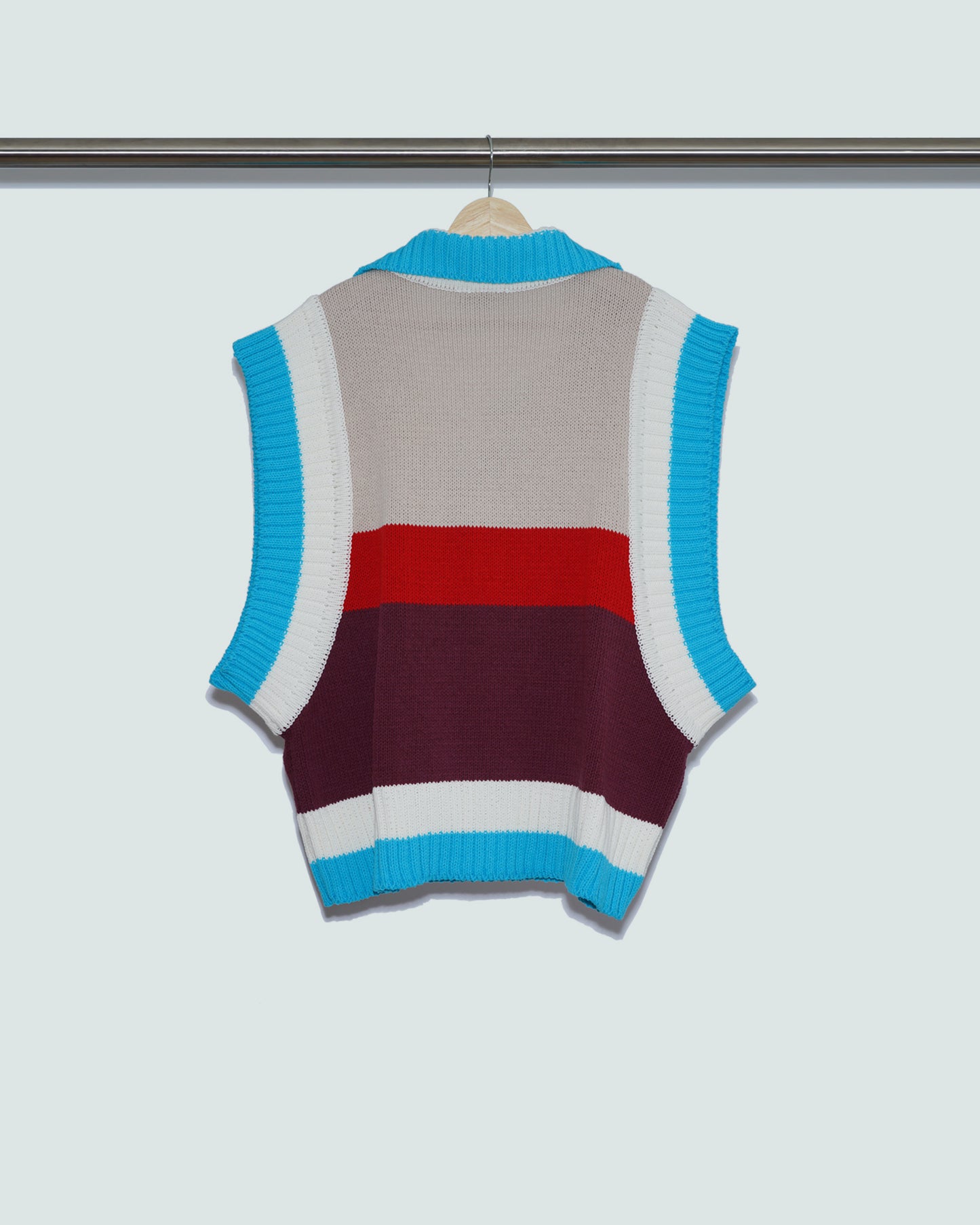 COLLARED KNIT VEST