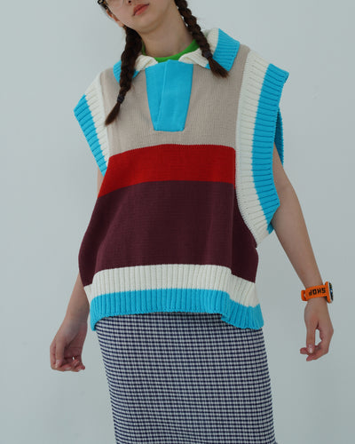 COLLARED KNIT VEST