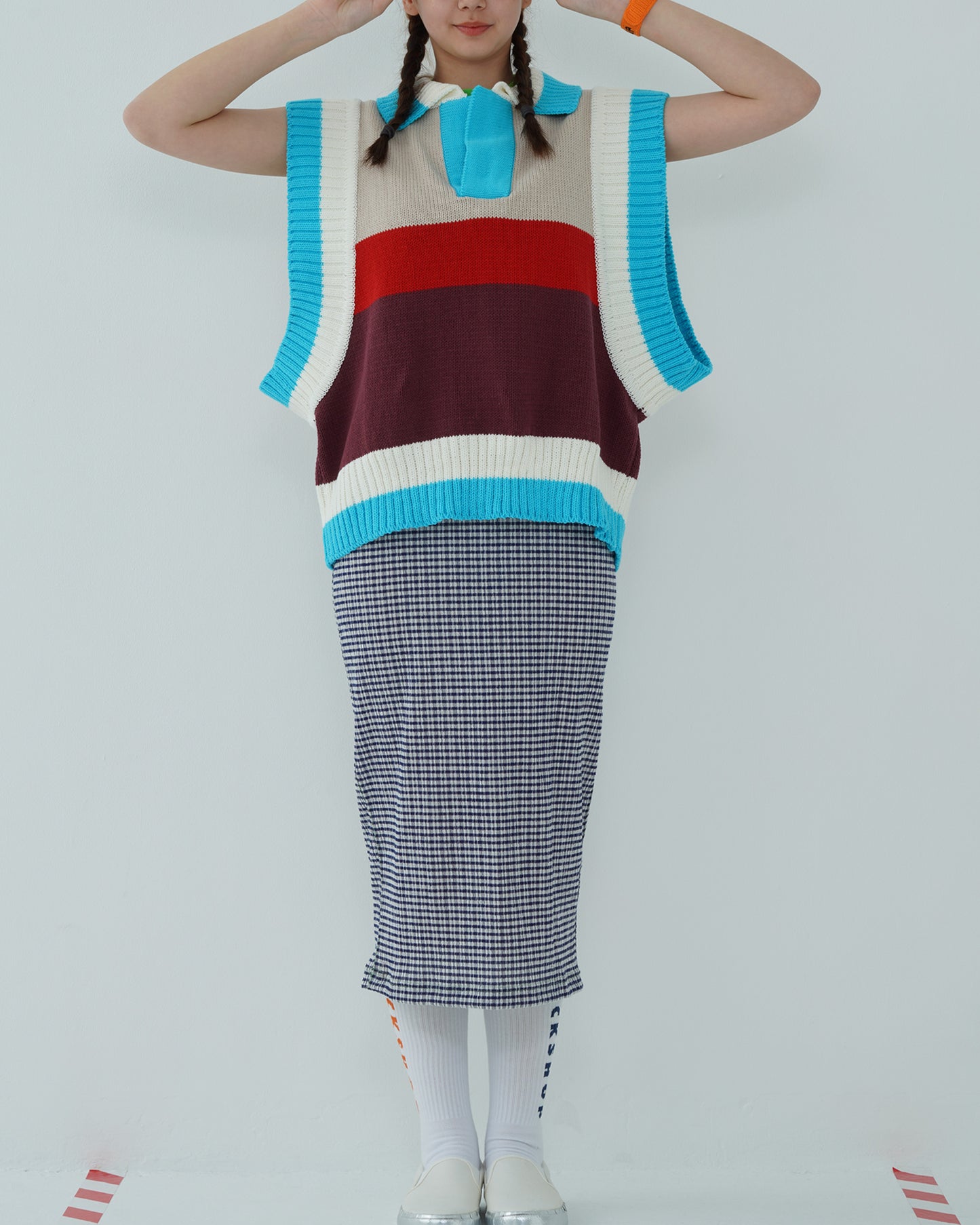 COLLARED KNIT VEST