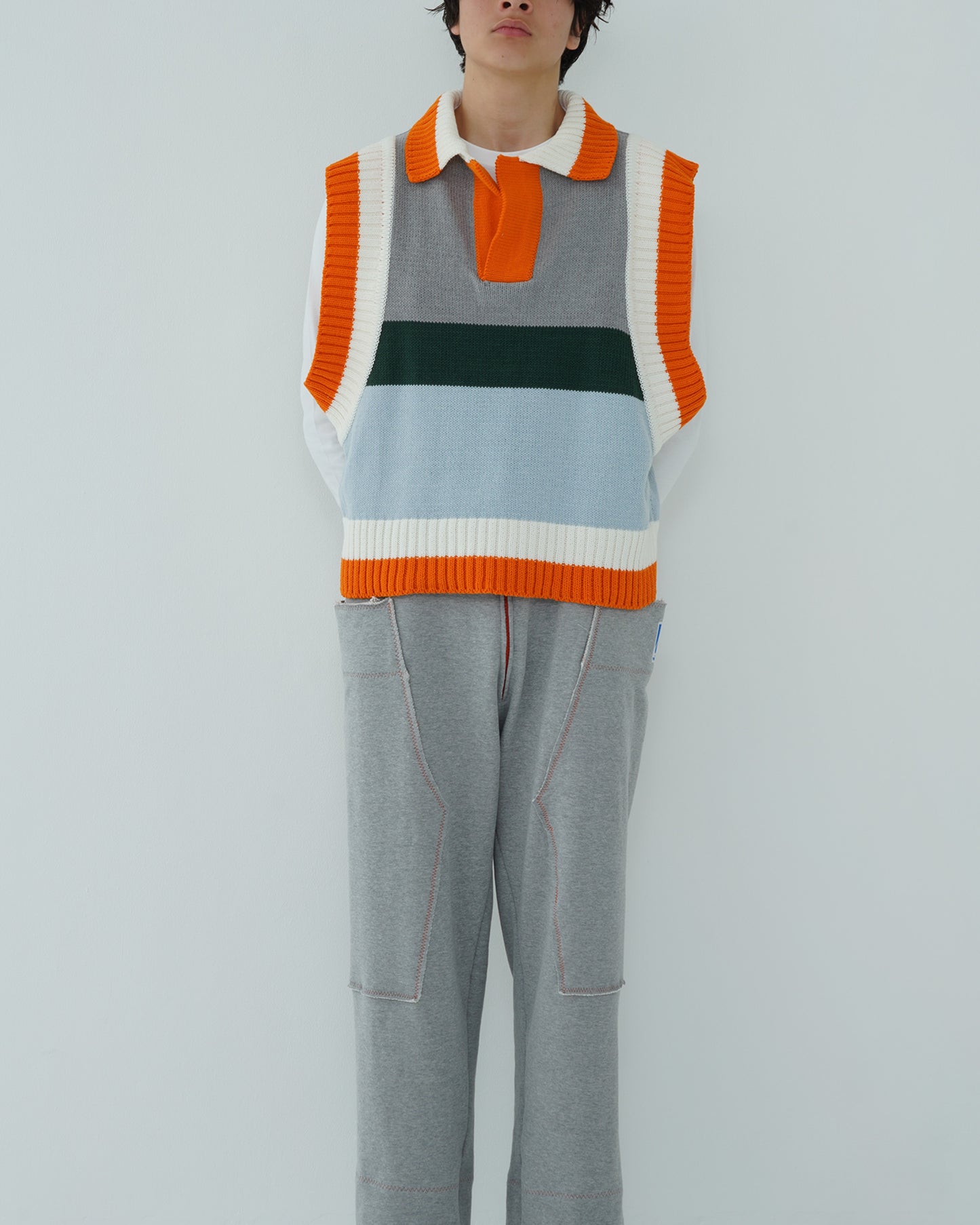 COLLARED KNIT VEST