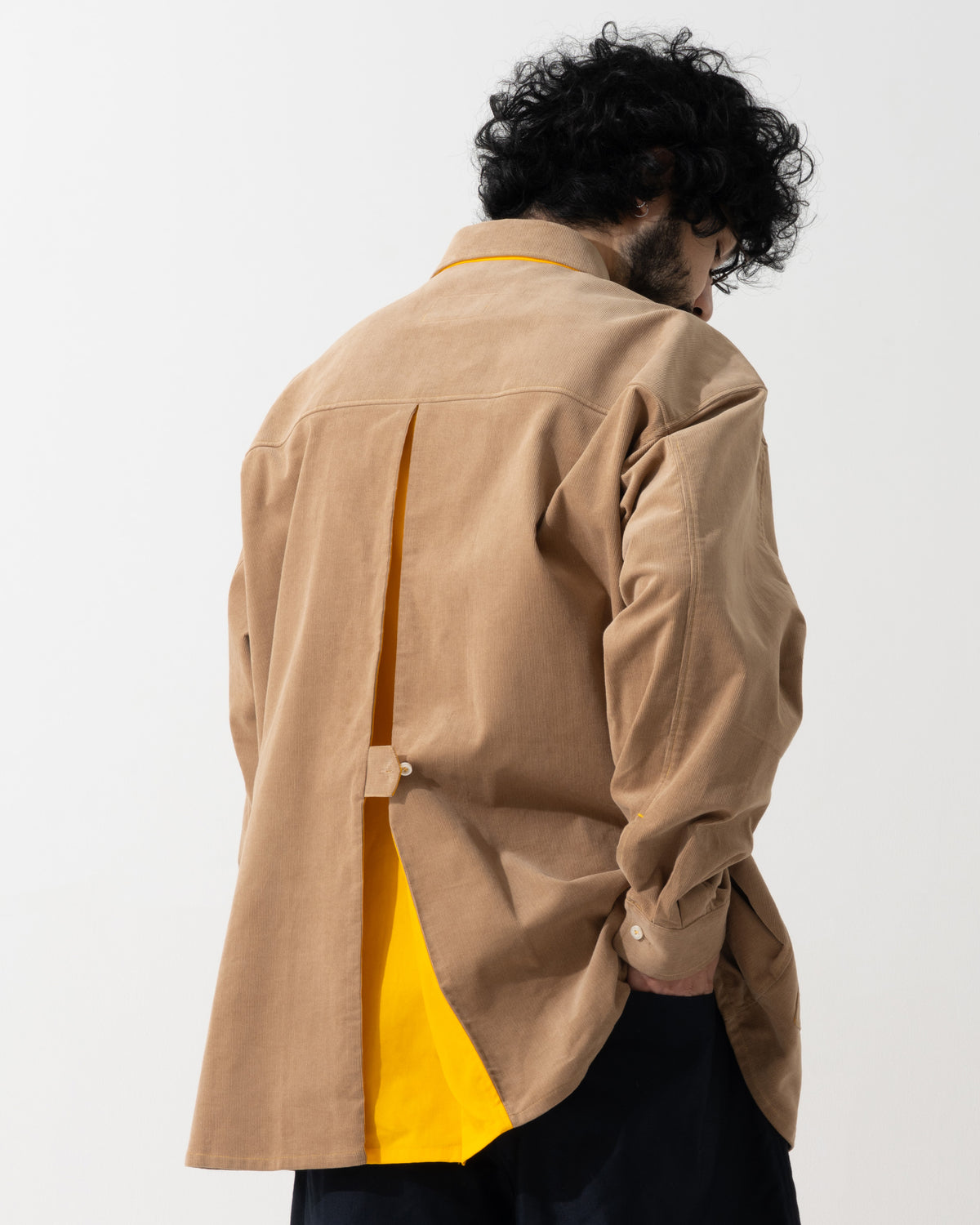 SPLIT SS SHIRT / off white & khaki
