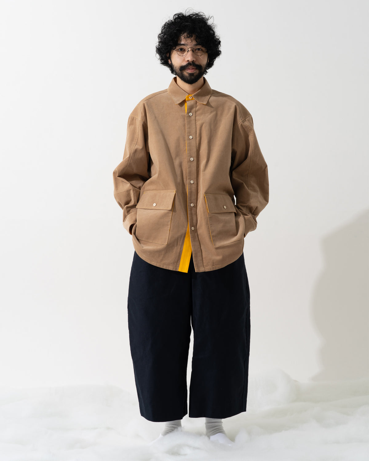 SPLIT SS SHIRT / off white & khaki