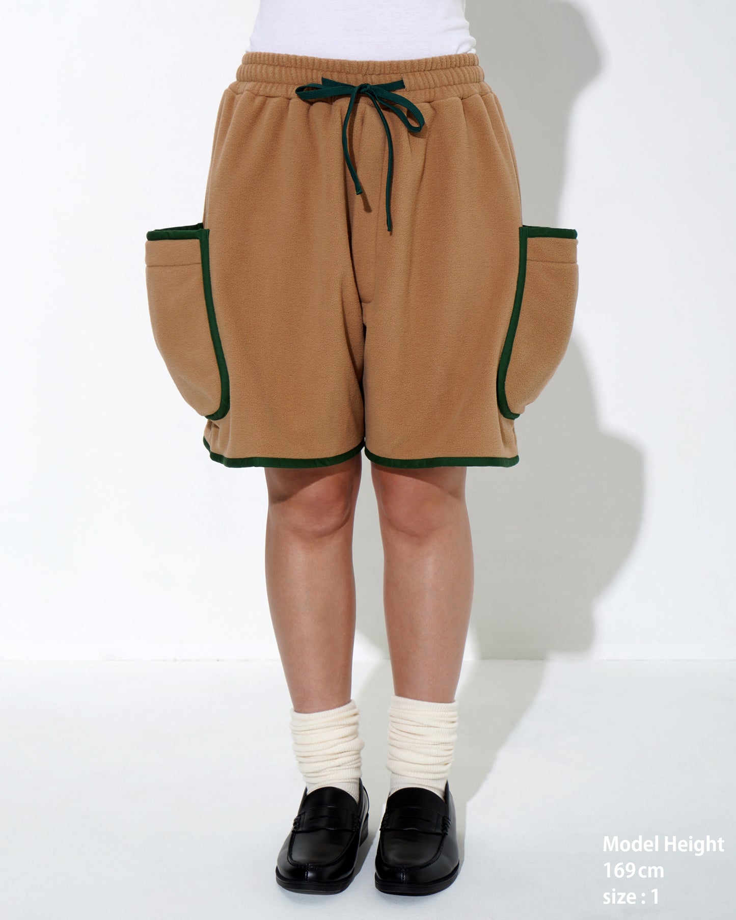 FLEECE PIPING SHORTS
