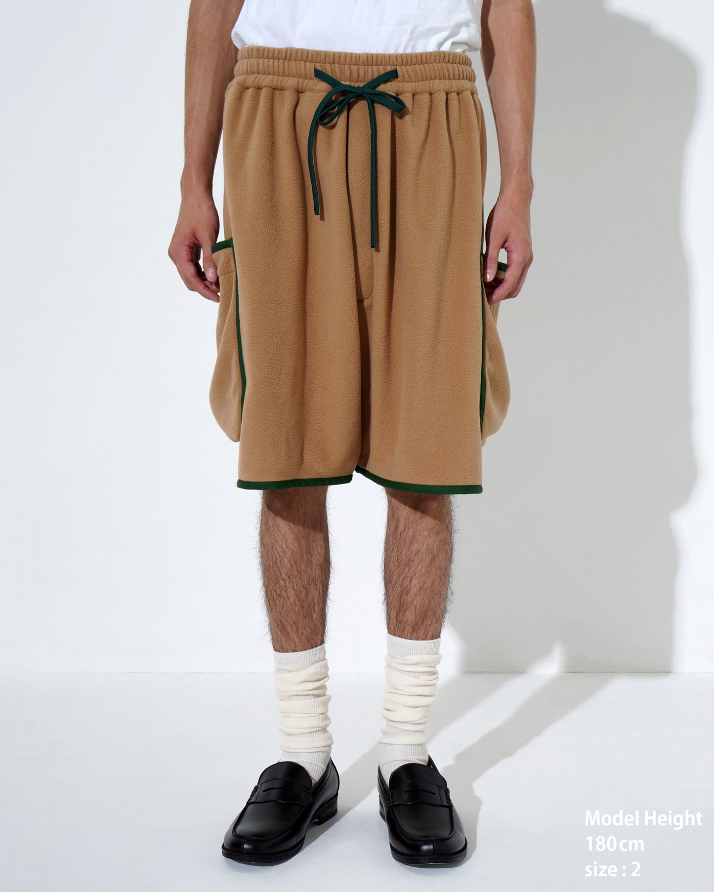 FLEECE PIPING SHORTS