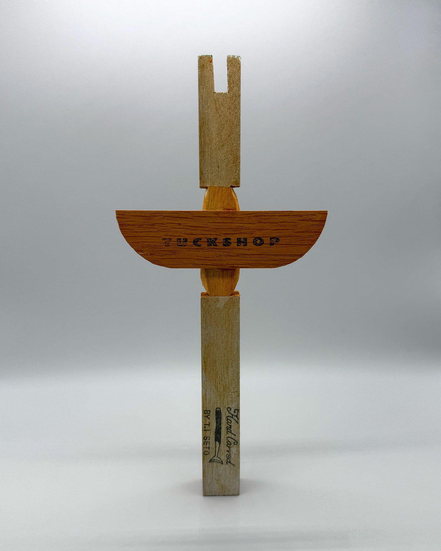 VALLEY POLE / green-02