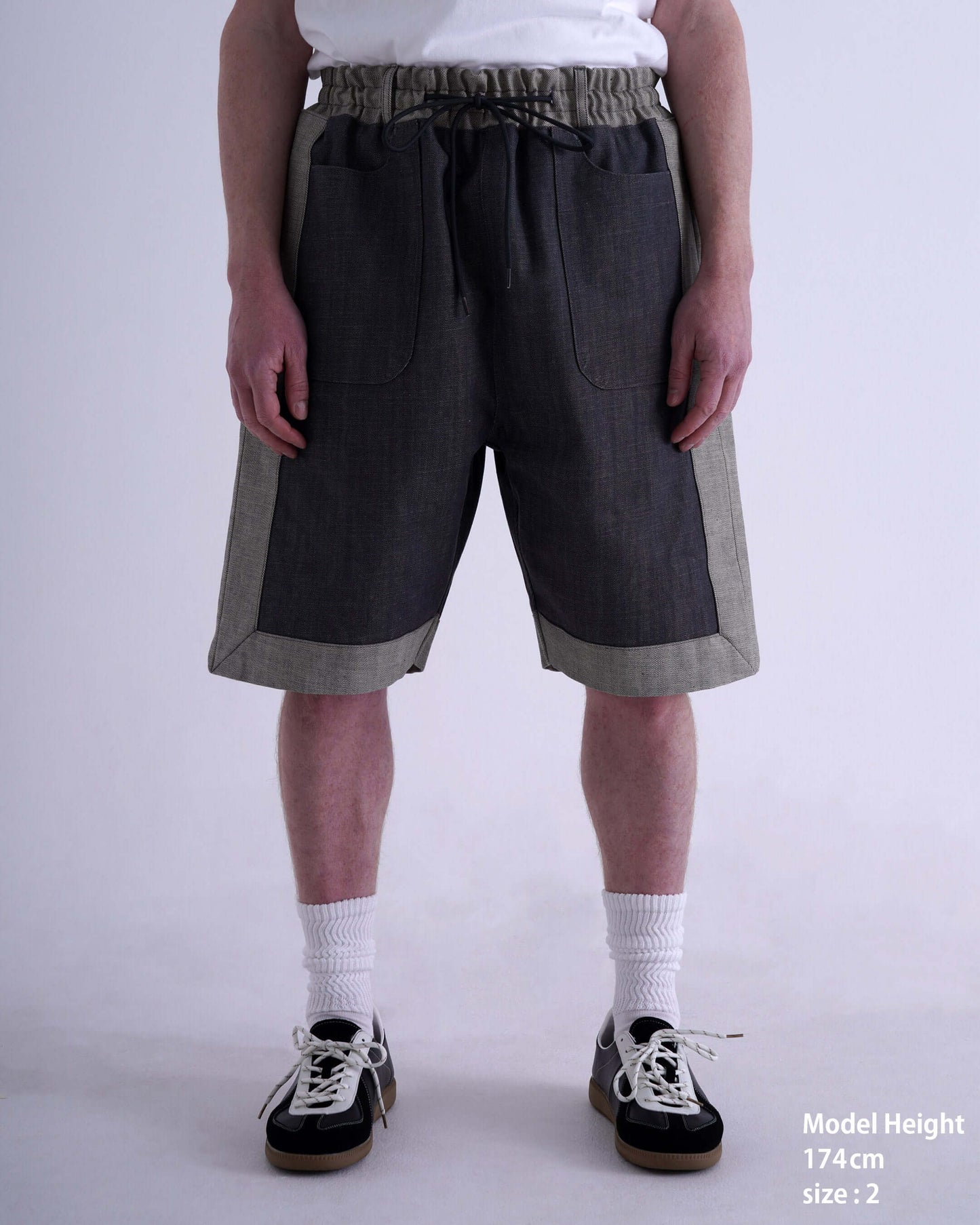 HARDWOOD SHORTS / gray