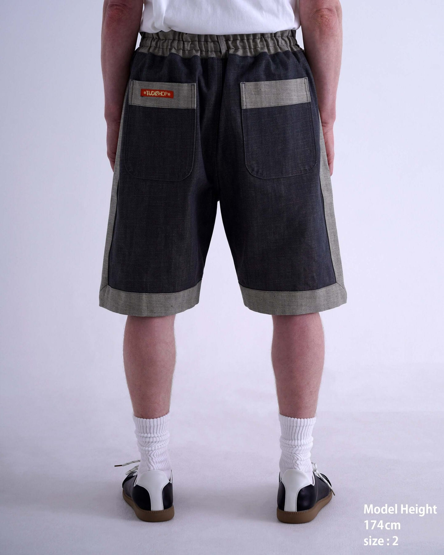 HARDWOOD SHORTS / gray