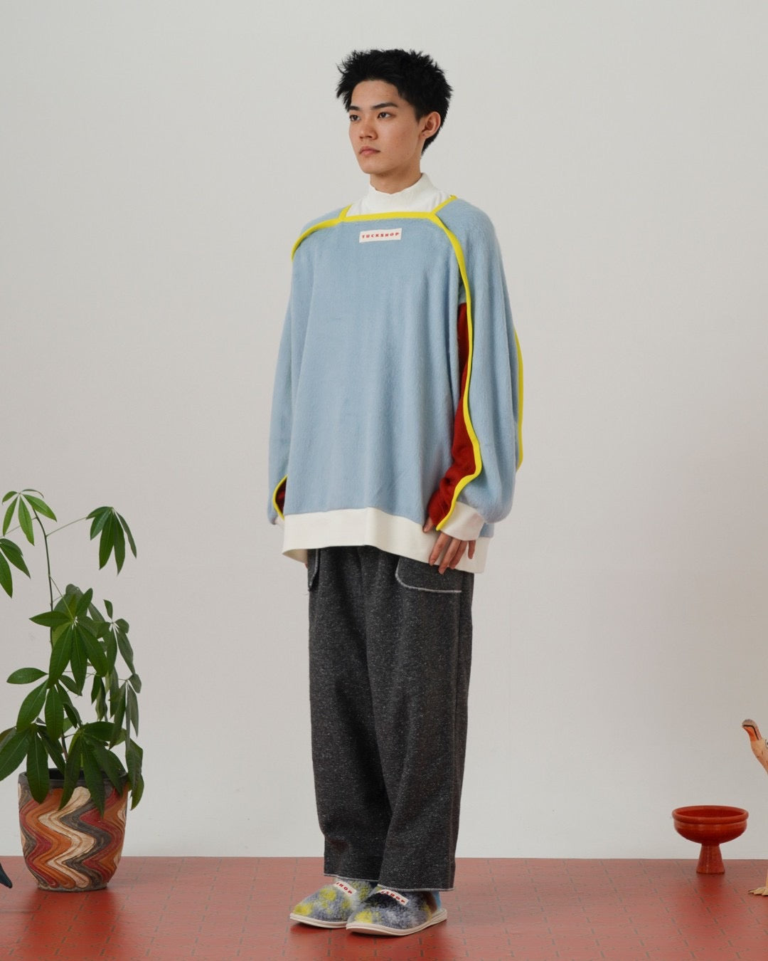 SHAGGY SWEATER