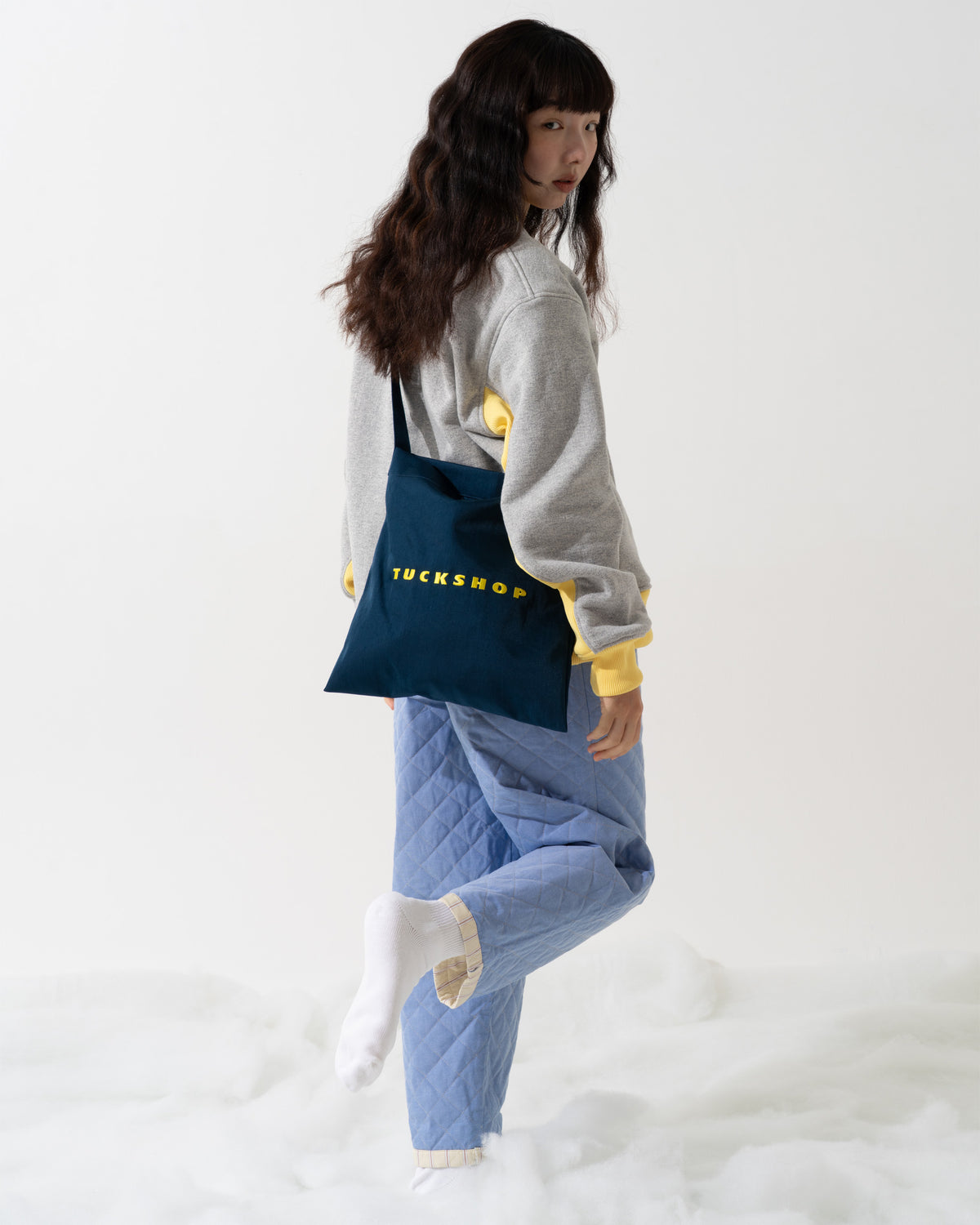 LOGO SHOULDER BAG