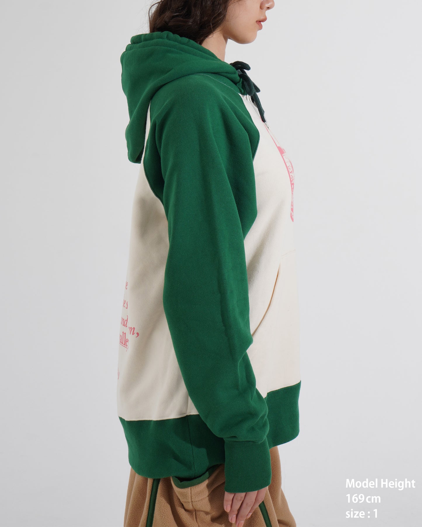 PRINTED RAGLAN HOODIE