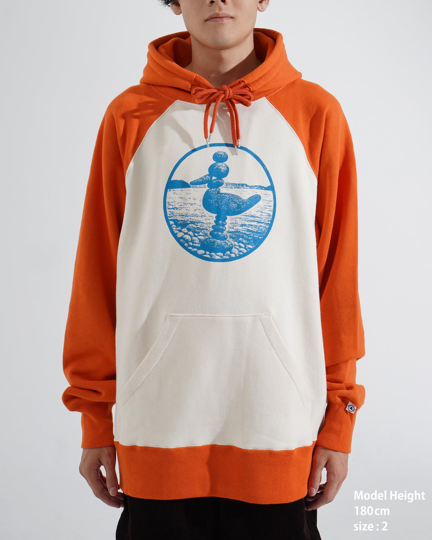 PRINTED RAGLAN HOODIE