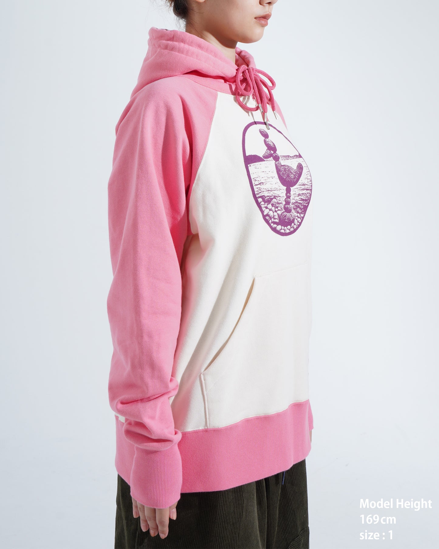 PRINTED RAGLAN HOODIE