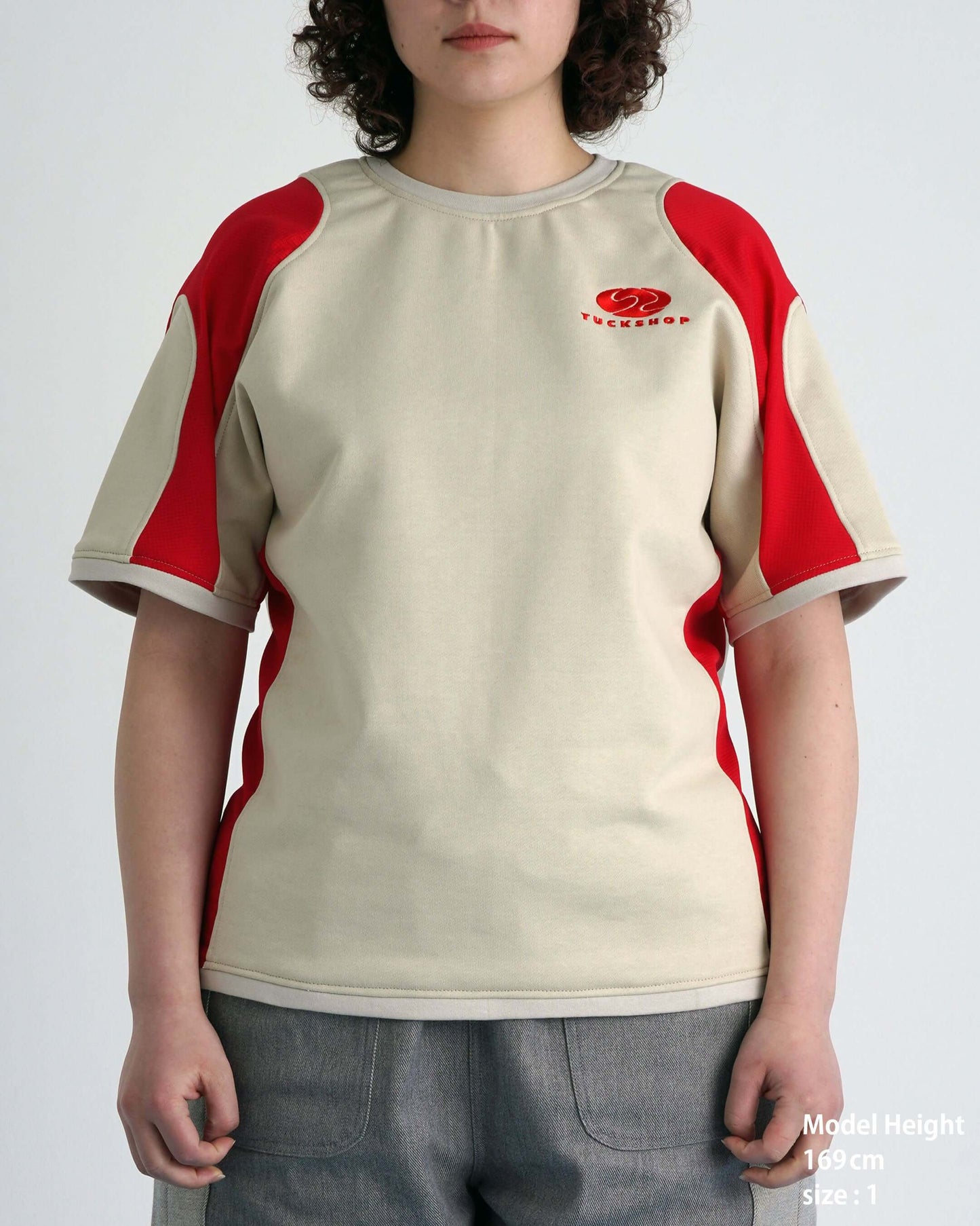 RALLY T-SHIRT / beige & red
