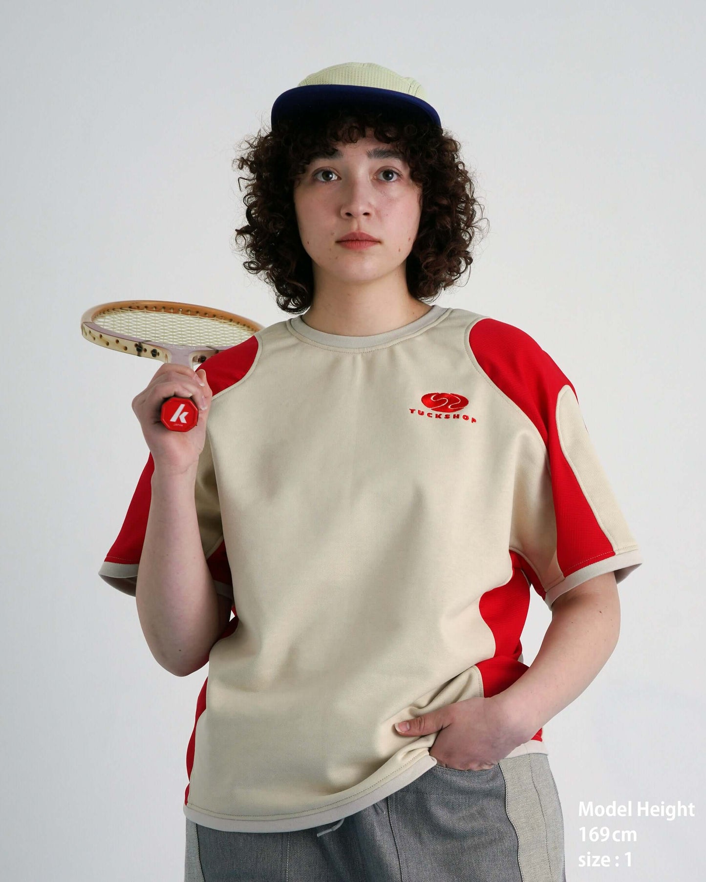 RALLY T-SHIRT / beige & red