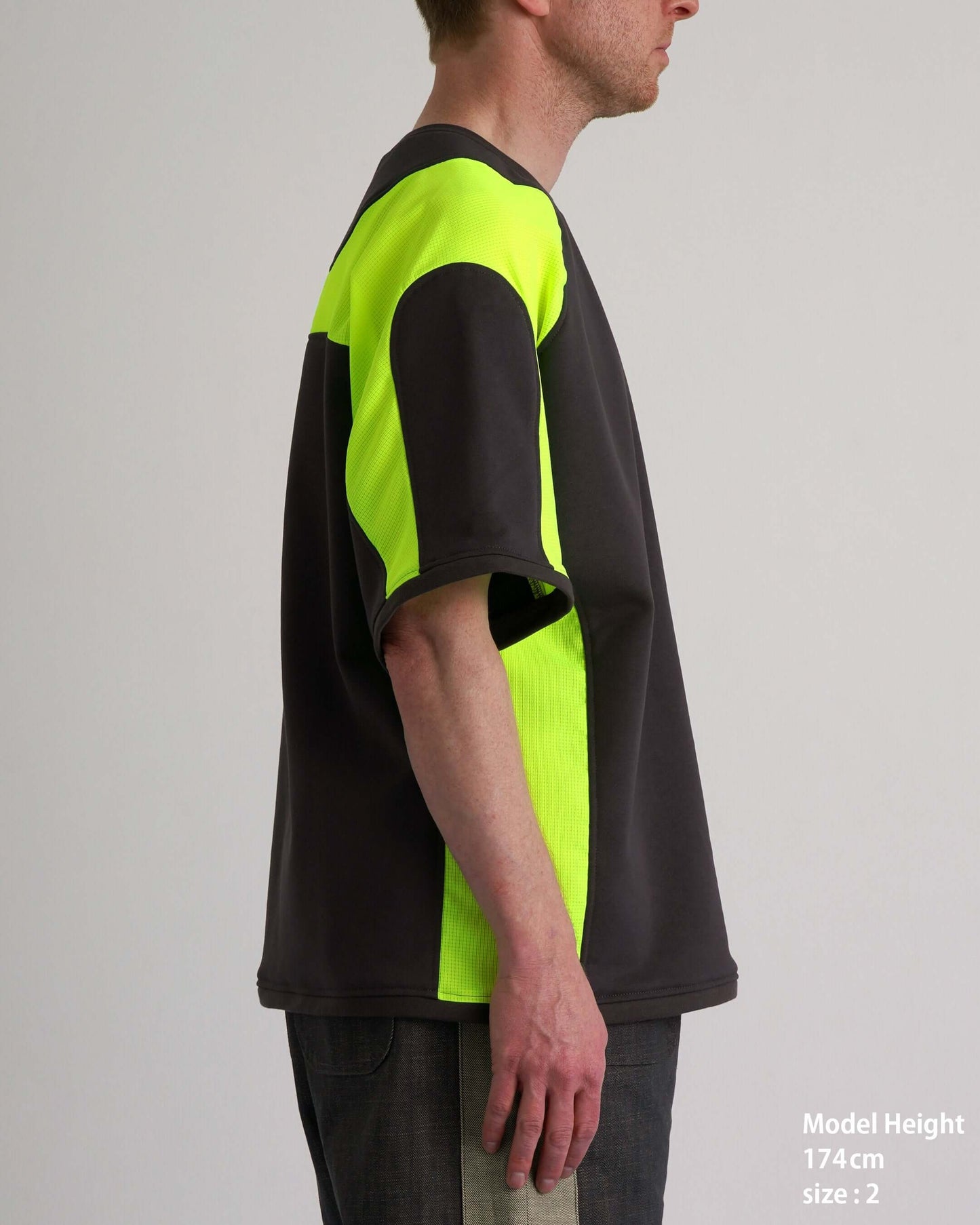 RALLY T-SHIRT / charcoal & neon yellow