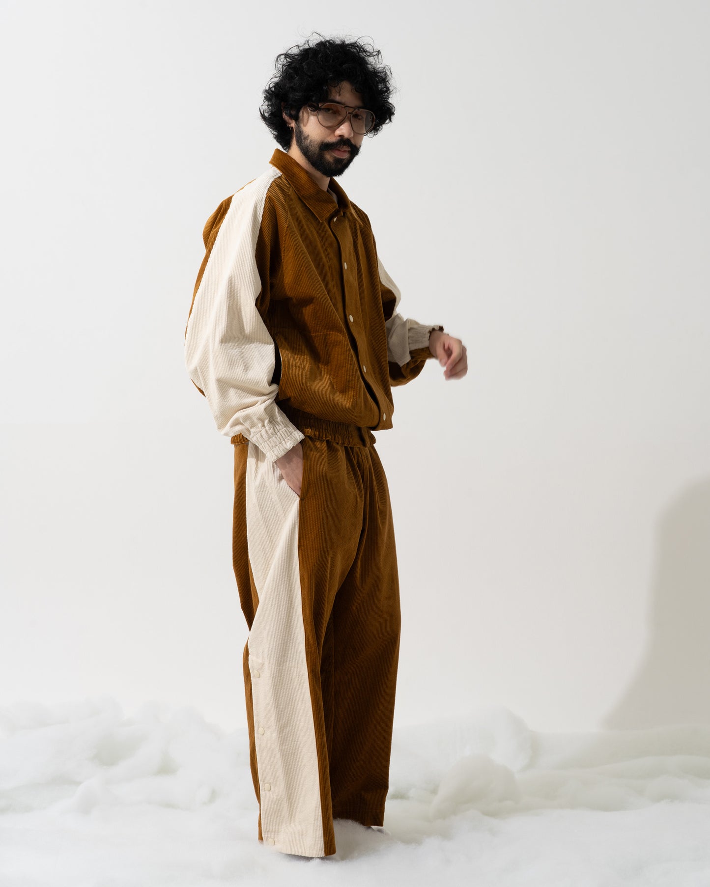 SNAP CORDUROY PANTS / amber & ivory
