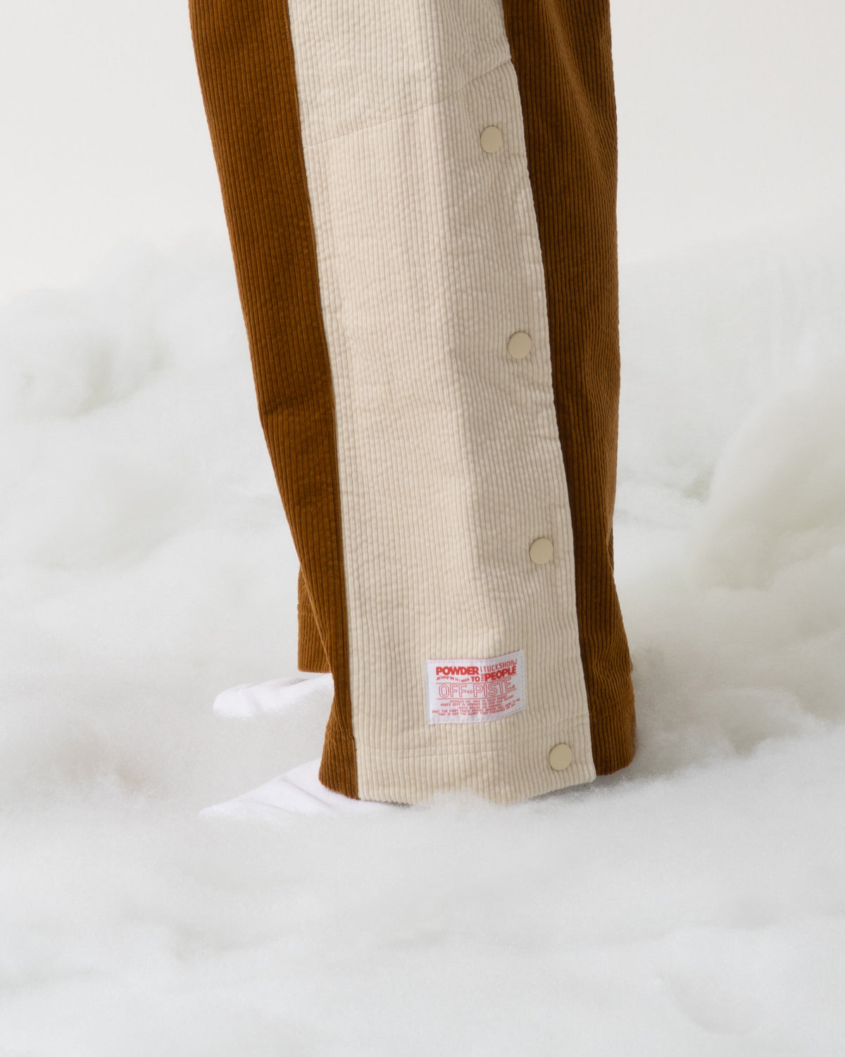 SNAP CORDUROY PANTS / amber & ivory
