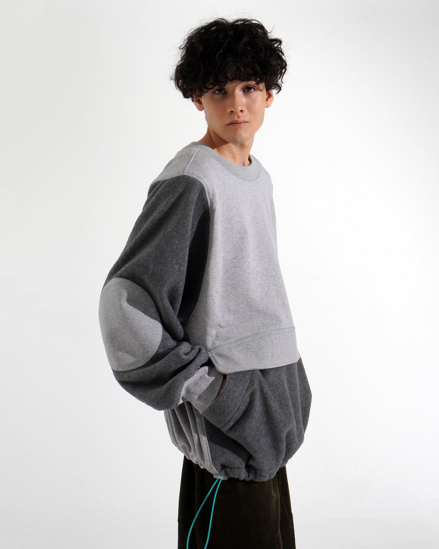 SWEAT & FLEECE SWEATSHIRT