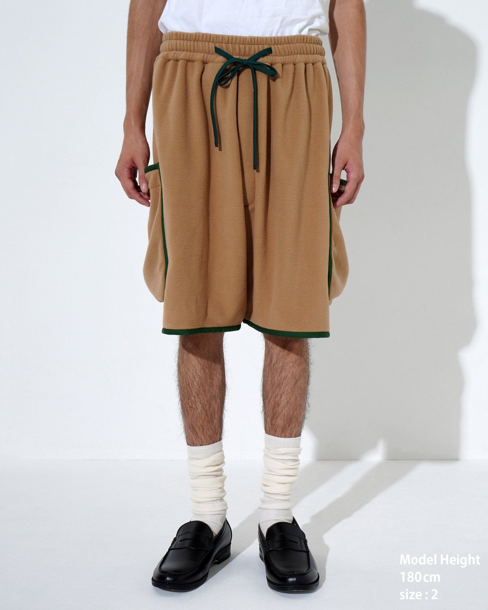 FLEECE PIPING SHORTS - TUCKSHOP