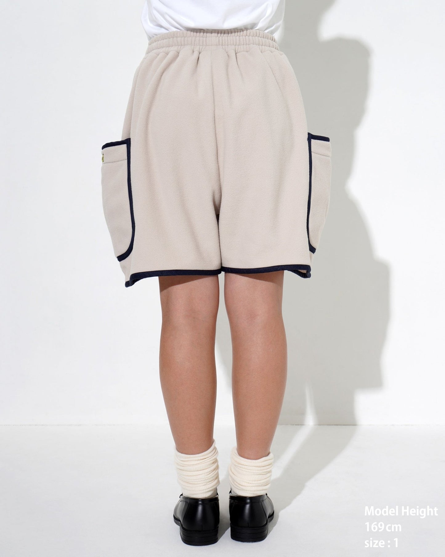 FLEECE PIPING SHORTS - TUCKSHOP