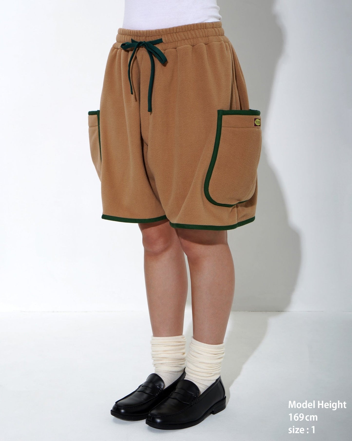 FLEECE PIPING SHORTS - TUCKSHOP