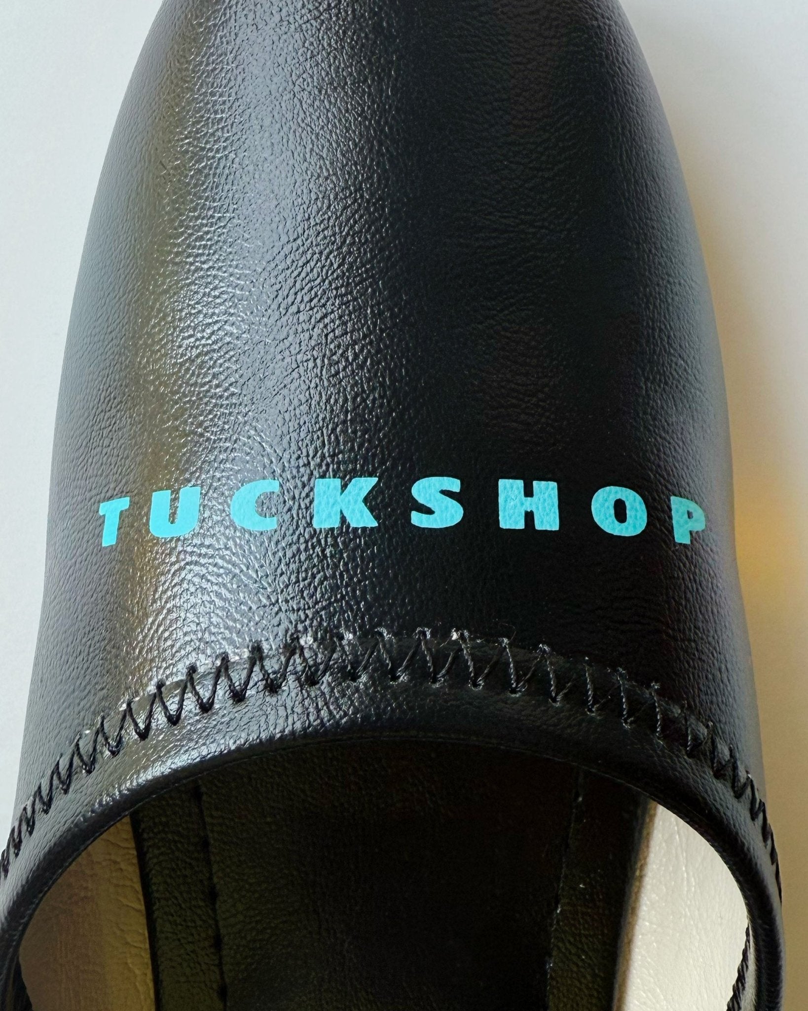 LOGO SLIPPER - TUCKSHOP
