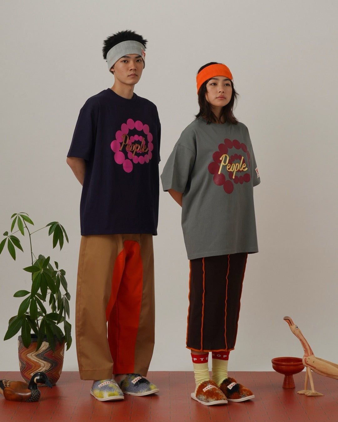 People LOGO T - SHIRT - TUCKSHOP