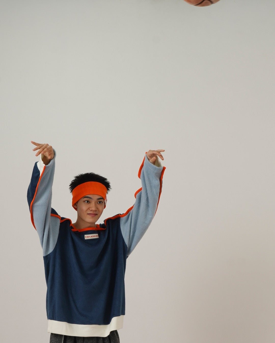 SHAGGY SWEATER - TUCKSHOP