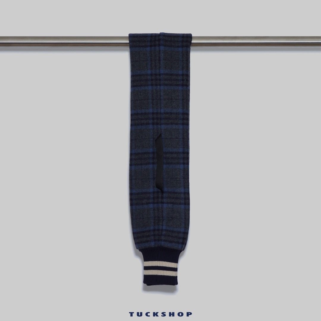 SLEEVE SCARF - TUCKSHOP