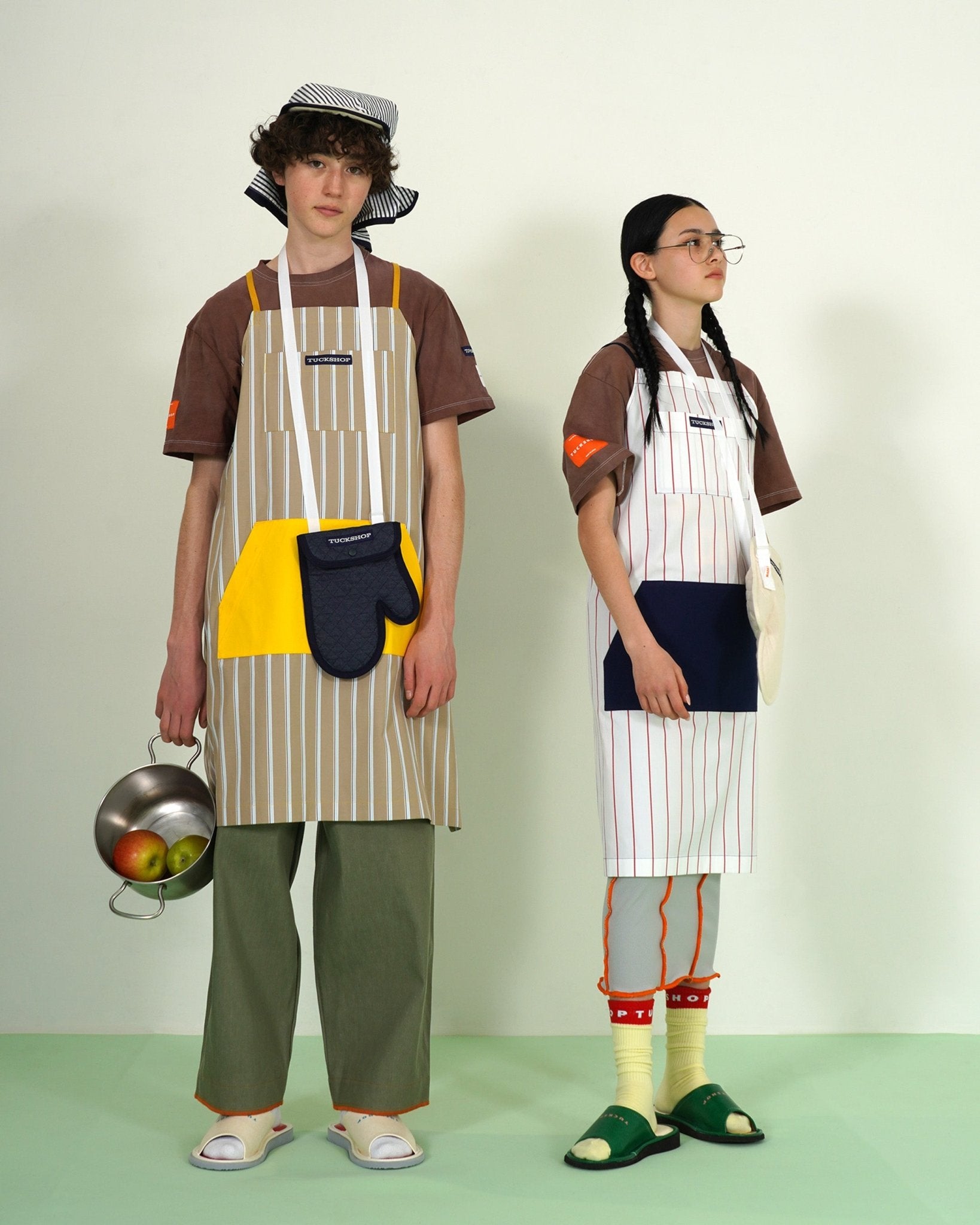 STRIPE APRON - TUCKSHOP